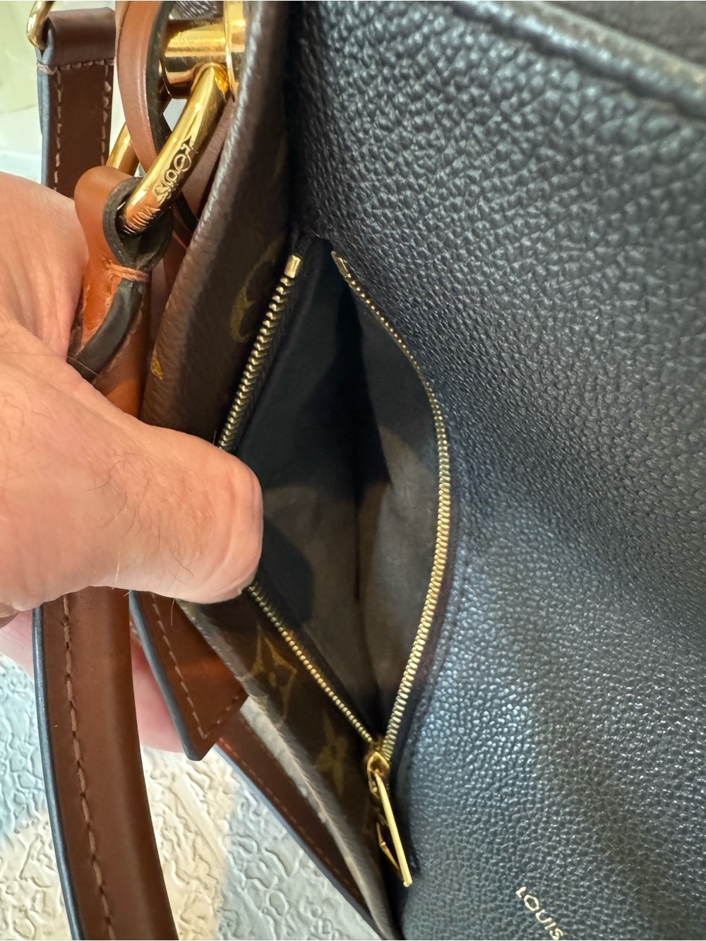 Louis Vuitton Brown Monogram with Black V-Panel Shoulder Bag - Picture 10 of 14